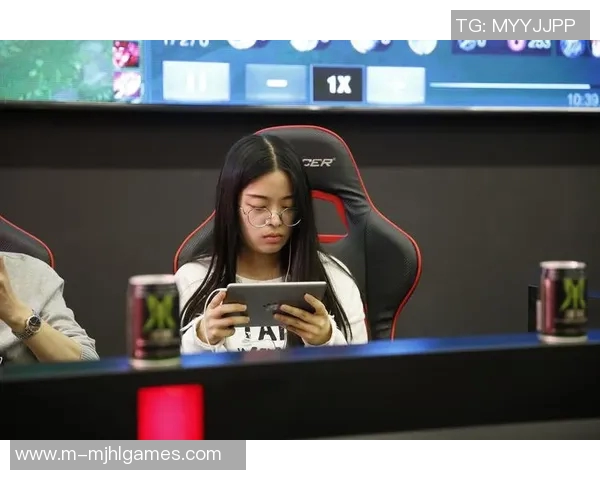 电竞比分分析LNG在王者荣耀中的战术转换得失及其影响探讨